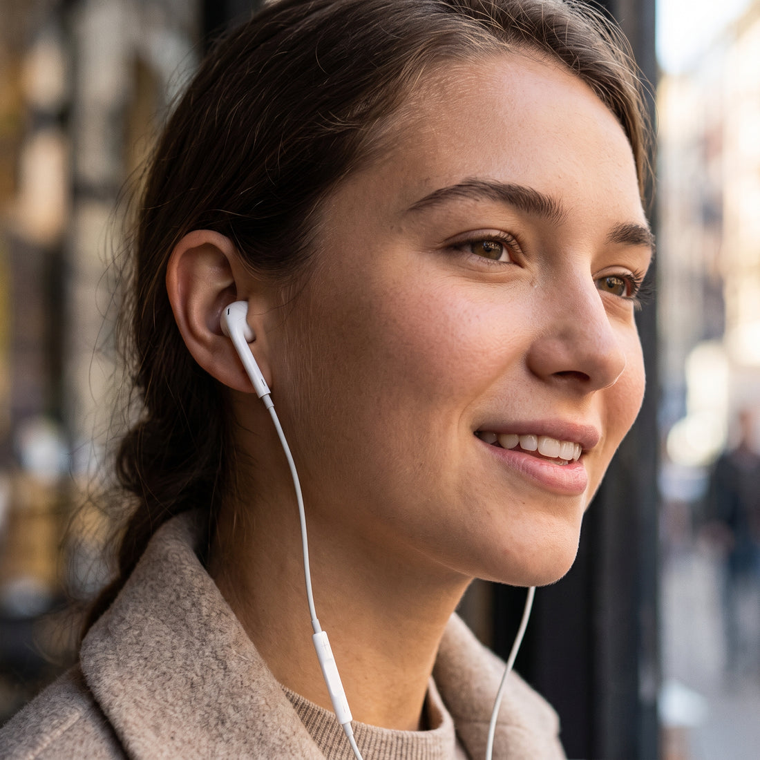 Apple EarPods USB-C – Sonido Claro y Compatibles con iPhone, Android y Más